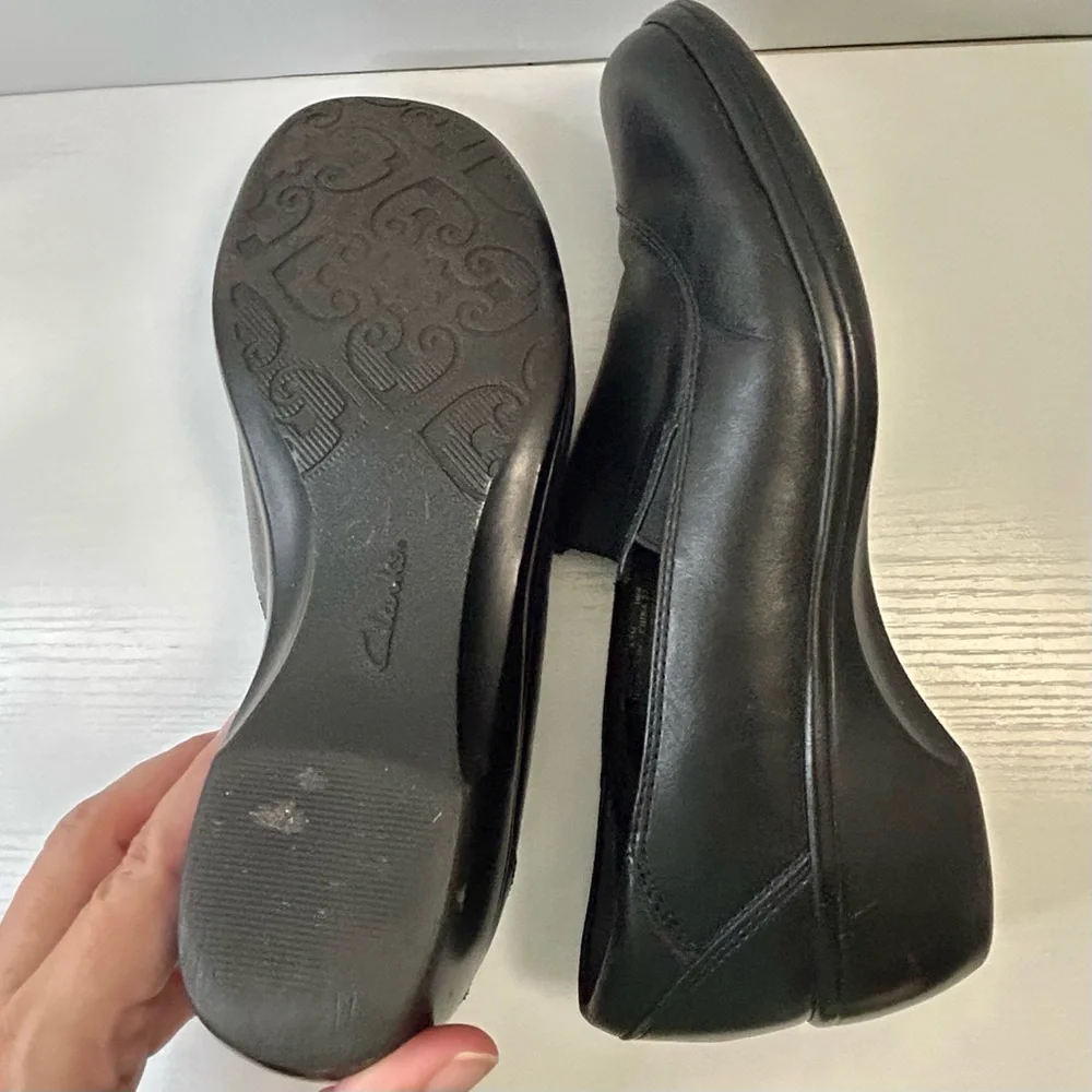 Clark’s Comfort Black Neutral Loafer Size 8.5